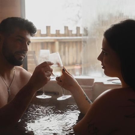 הוילה Celles  La Cabane Ofuro מראה חיצוני תמונה